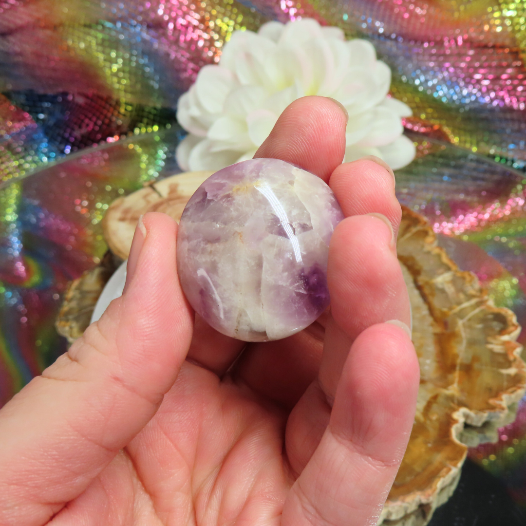 Small Amethyst Palm Stone