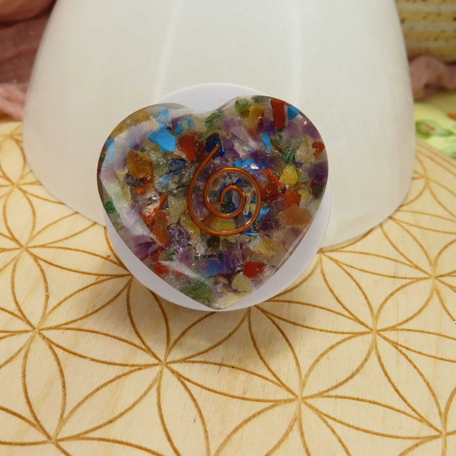 Chakra Heart Orgone Pop Socket