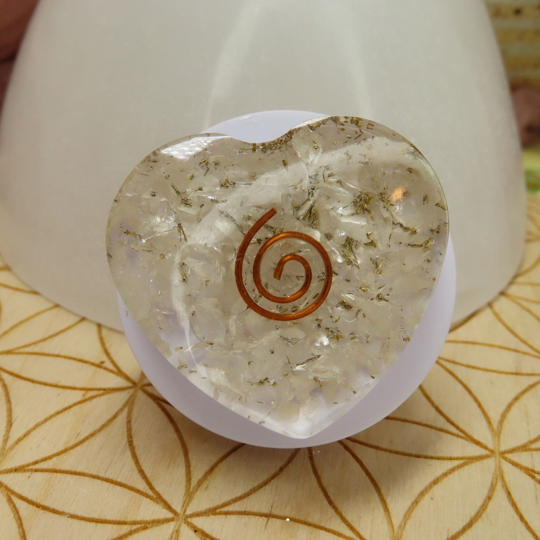 Clear Quartz Heart Orgone Pop Socket